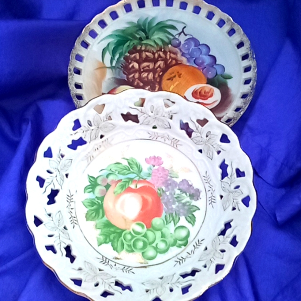 2 vintage lovely fruit decorated cut out design fruit plates